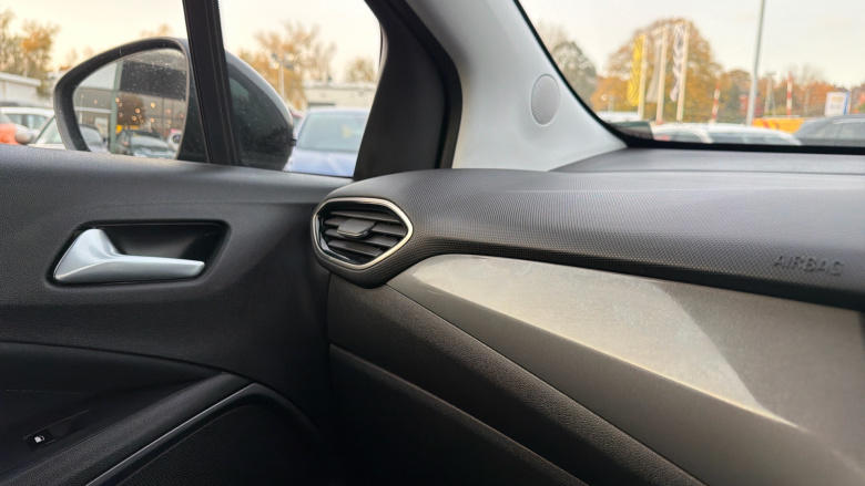 Vauxhall Crossland 1.2 Turbo Ultimate 5dr Petrol Hatchback